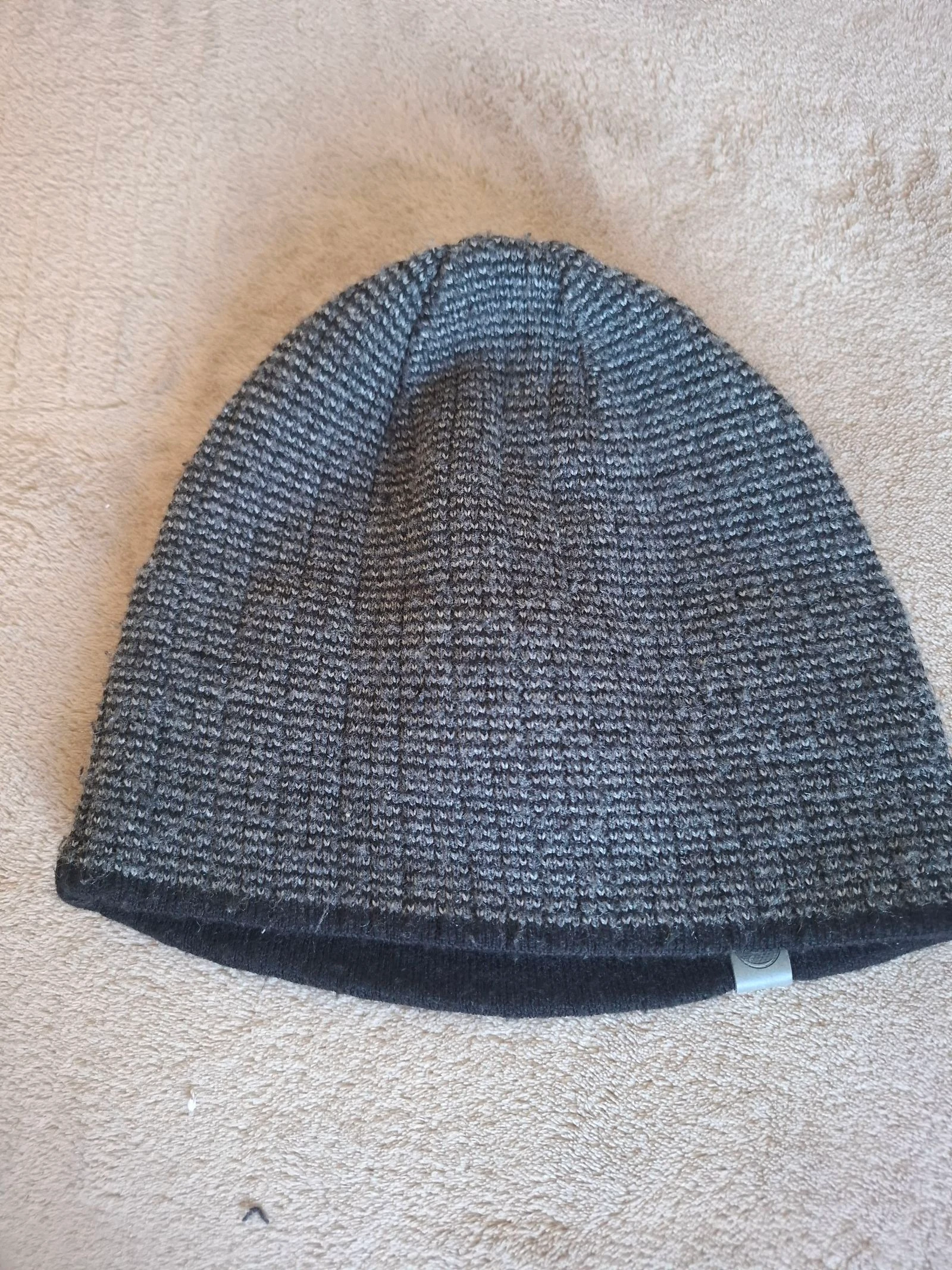 Bonnet enfant colis propre soigné rapide 